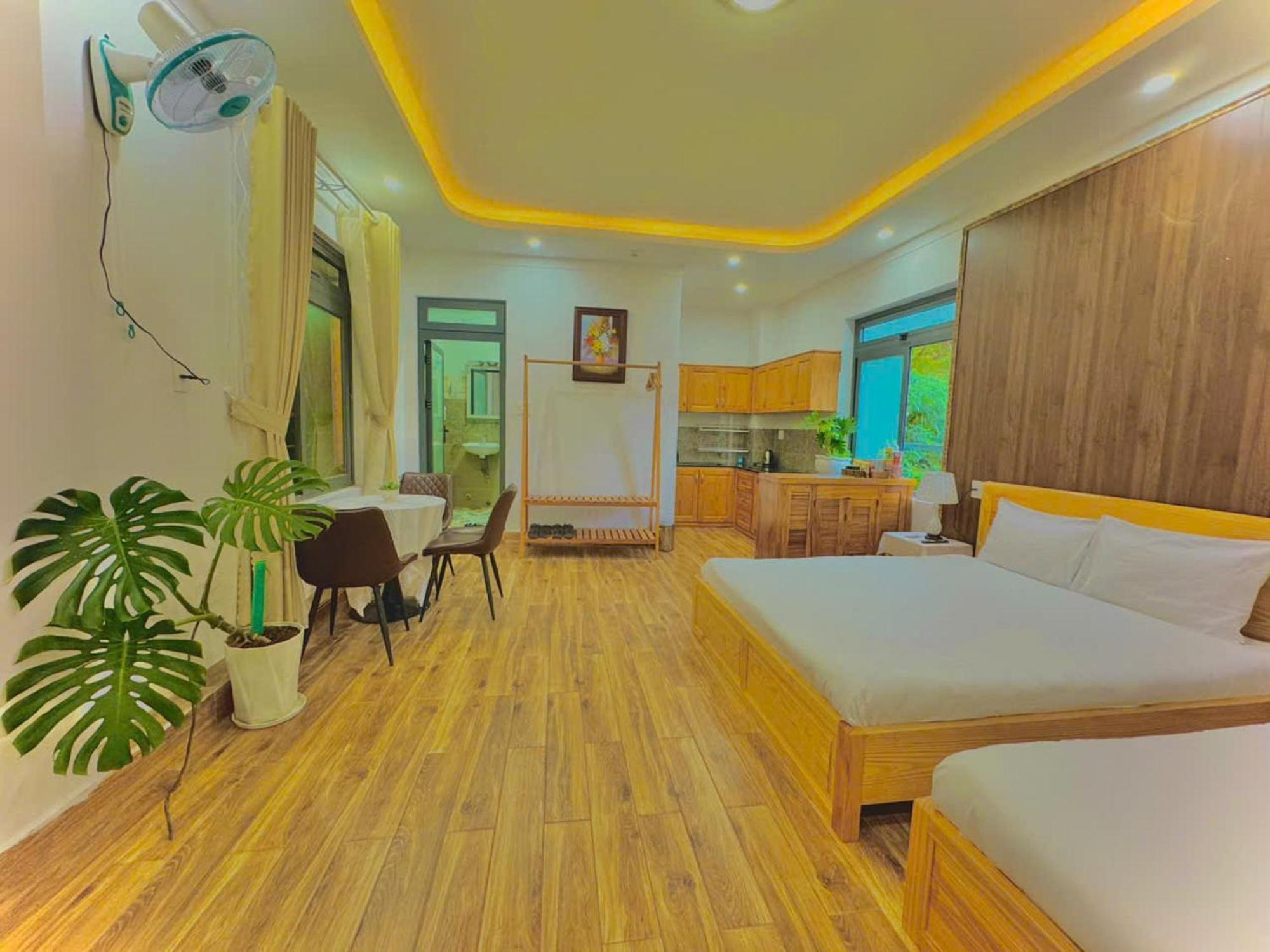 Pine Forest House Lodge Đà Lạt