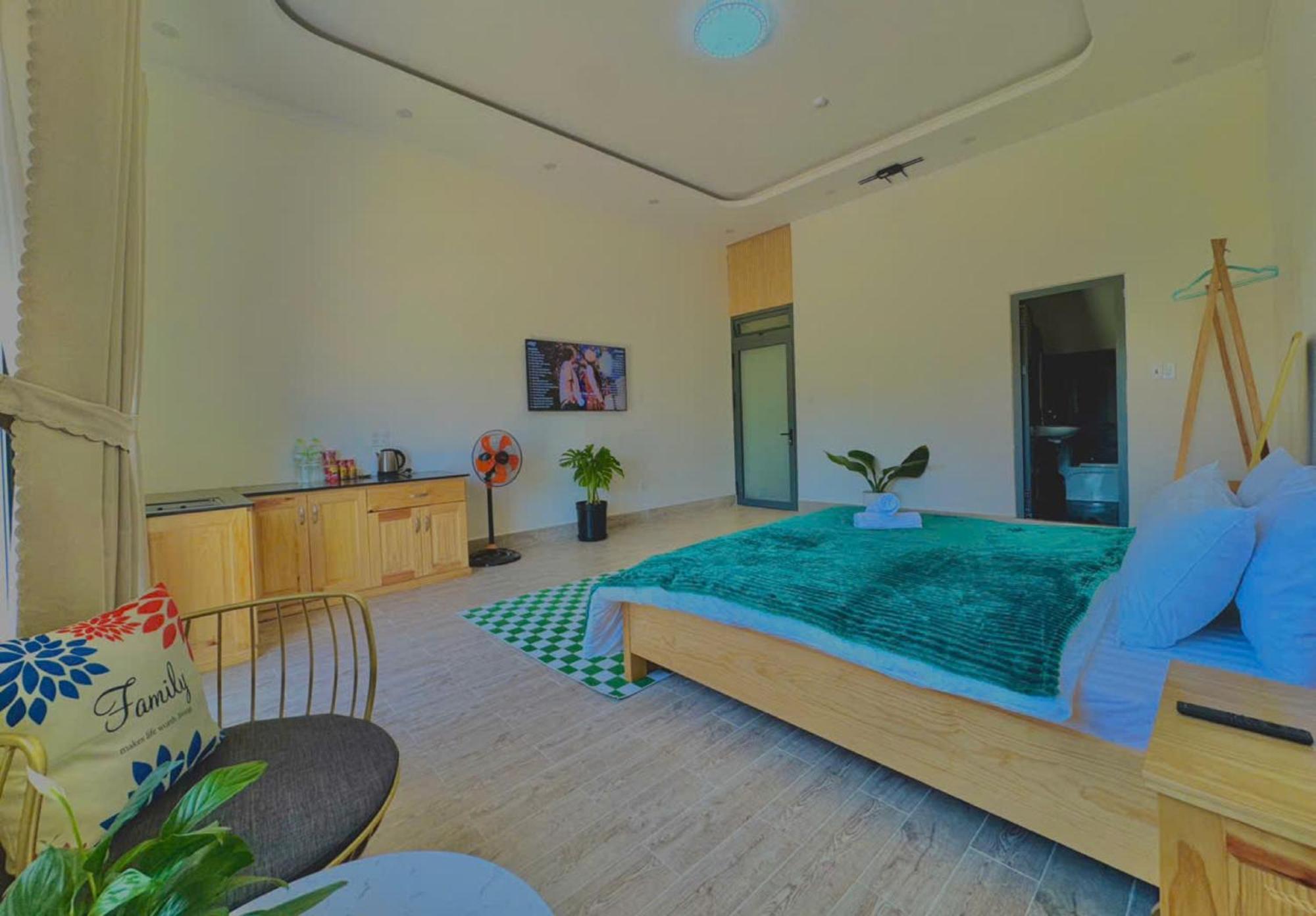 Pine Forest House *